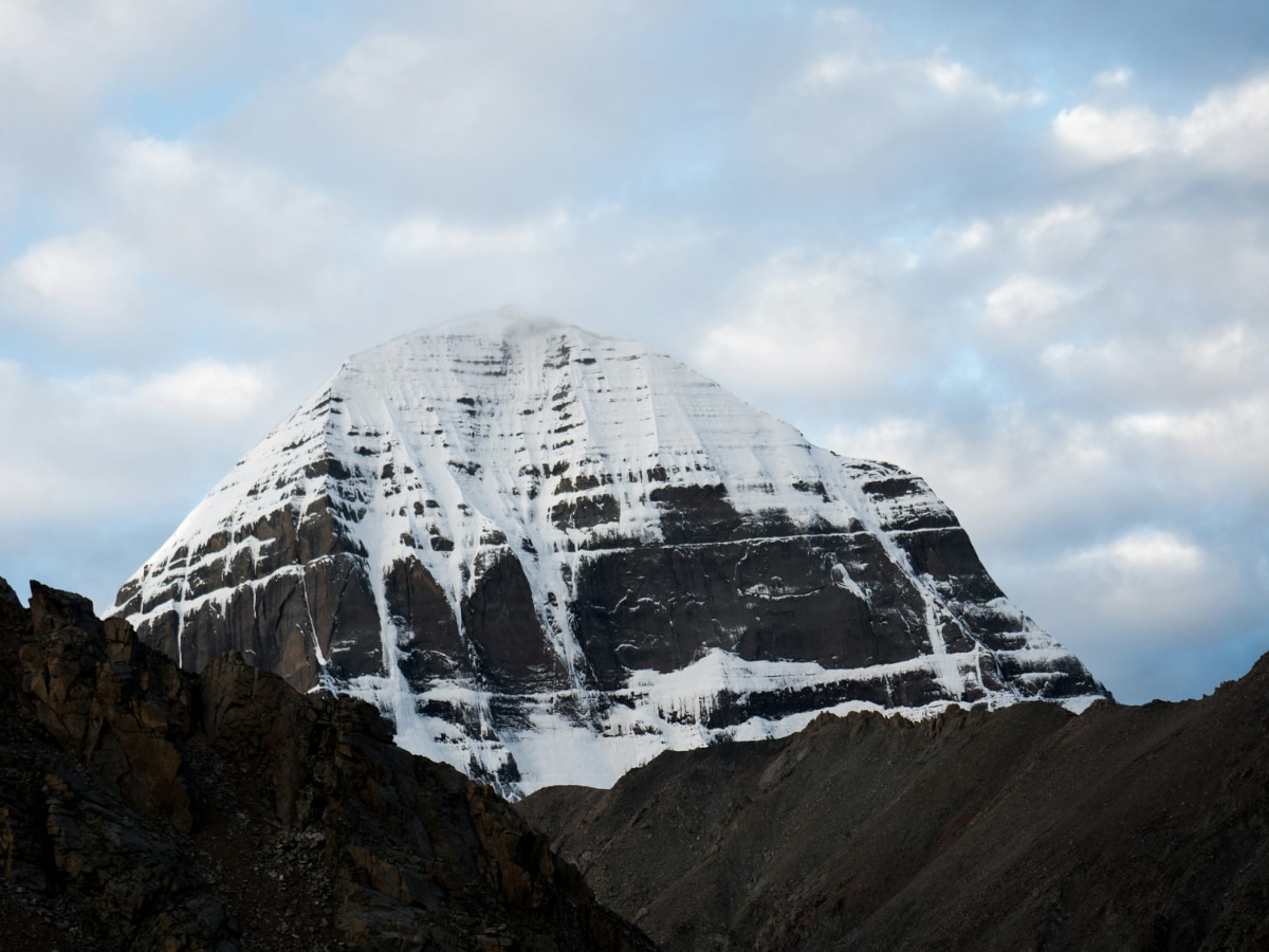 Mount Everest and Kailash parvat mountaineering spirituality Marathi News