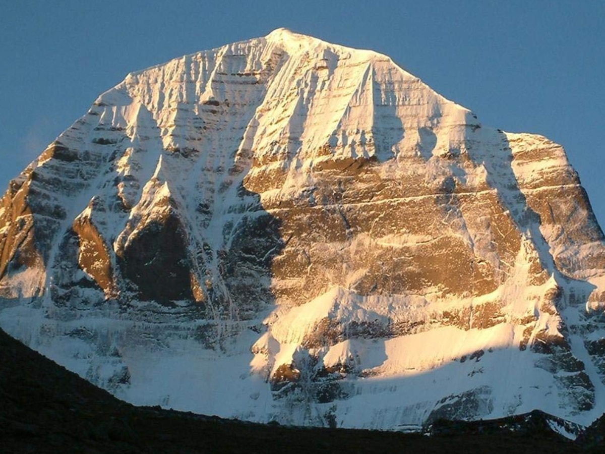 Mount Everest and Kailash parvat mountaineering spirituality Marathi News