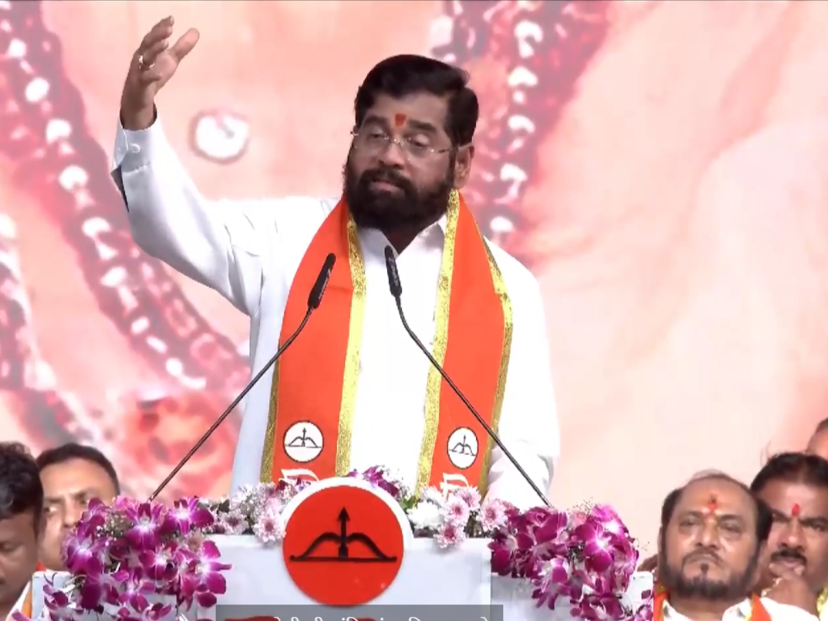 मी अडीच वर्षाचं रिपोर्ट कार्ड सर्वांसमोर ठेवायला तयार, हिंमत असेल तर तुम्हीसुद्धा ठेवा- मुख्यमंत्र्यांचे ठाकरेंना आव्हान मी अडीच वर्षाचं रिपोर्ट कार्ड सर्वांसमोर ठेवायला तयार, हिंमत असेल तर तुम्हीसुद्धा ठेवा- मुख्यमंत्र्यांचे ठाकरेंना आव्हान