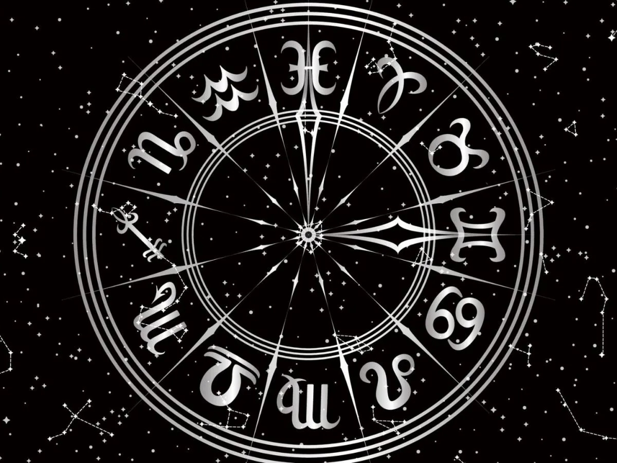 Horoscope : कोणत्या राशीच्या लोकांवर सूर्याचा आशिर्वाद? कसे असेल 12 राशींचे भविष्य  title=