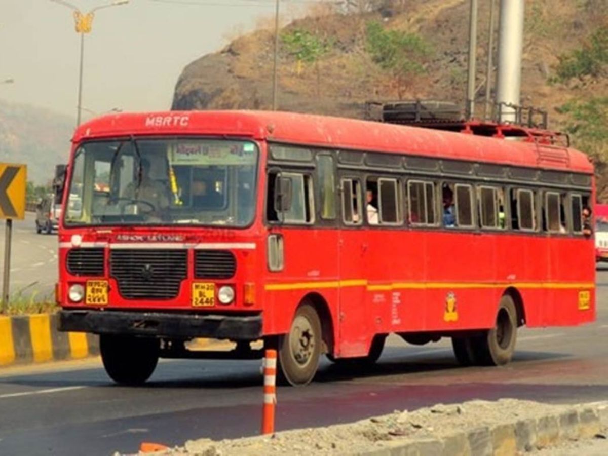 ऐन दिवाळीत लालपरीचा प्रवास महागणार; तिकिट दरात 10 टक्के वाढ, आता 6 KM साठी मोजावे लागणार इतके पैसे ऐन दिवाळीत लालपरीचा प्रवास महागणार; तिकिट दरात 10 टक्के वाढ, आता 6 KM साठी मोजावे लागणार इतके पैसे