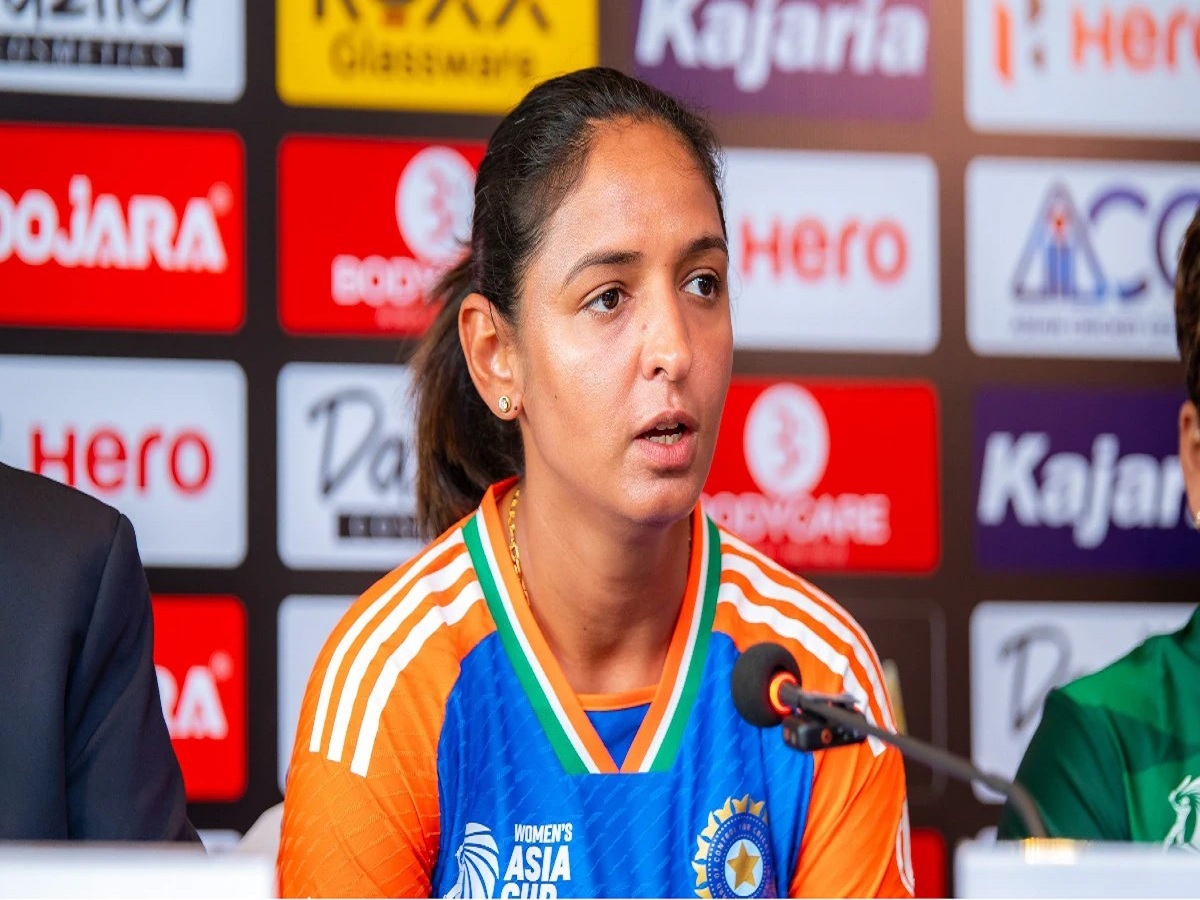 IND VS AUS : 'फक्त एक किंवा दोन खेळाडू...' पराभवानंतर भडकली कॅप्टन हरमनप्रीत, 'या' खेळाडूवर फोडलं पराभवाचं खापर IND VS AUS : 'फक्त एक किंवा दोन खेळाडू...' पराभवानंतर भडकली कॅप्टन हरमनप्रीत, 'या' खेळाडूवर फोडलं पराभवाचं खापर