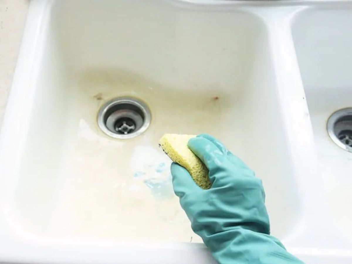 kitchen hacks in marathi How to remove tough stains from ceramic sink 