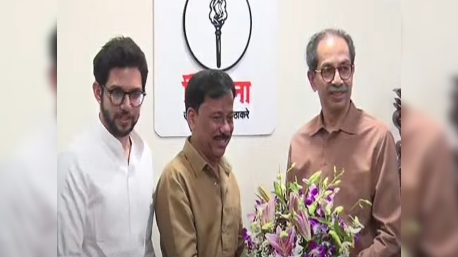 उद्धव ठाकरेंची मोठी राजकीय खेळी! नारायण राणेंना दिला धक्का, कट्टर ...