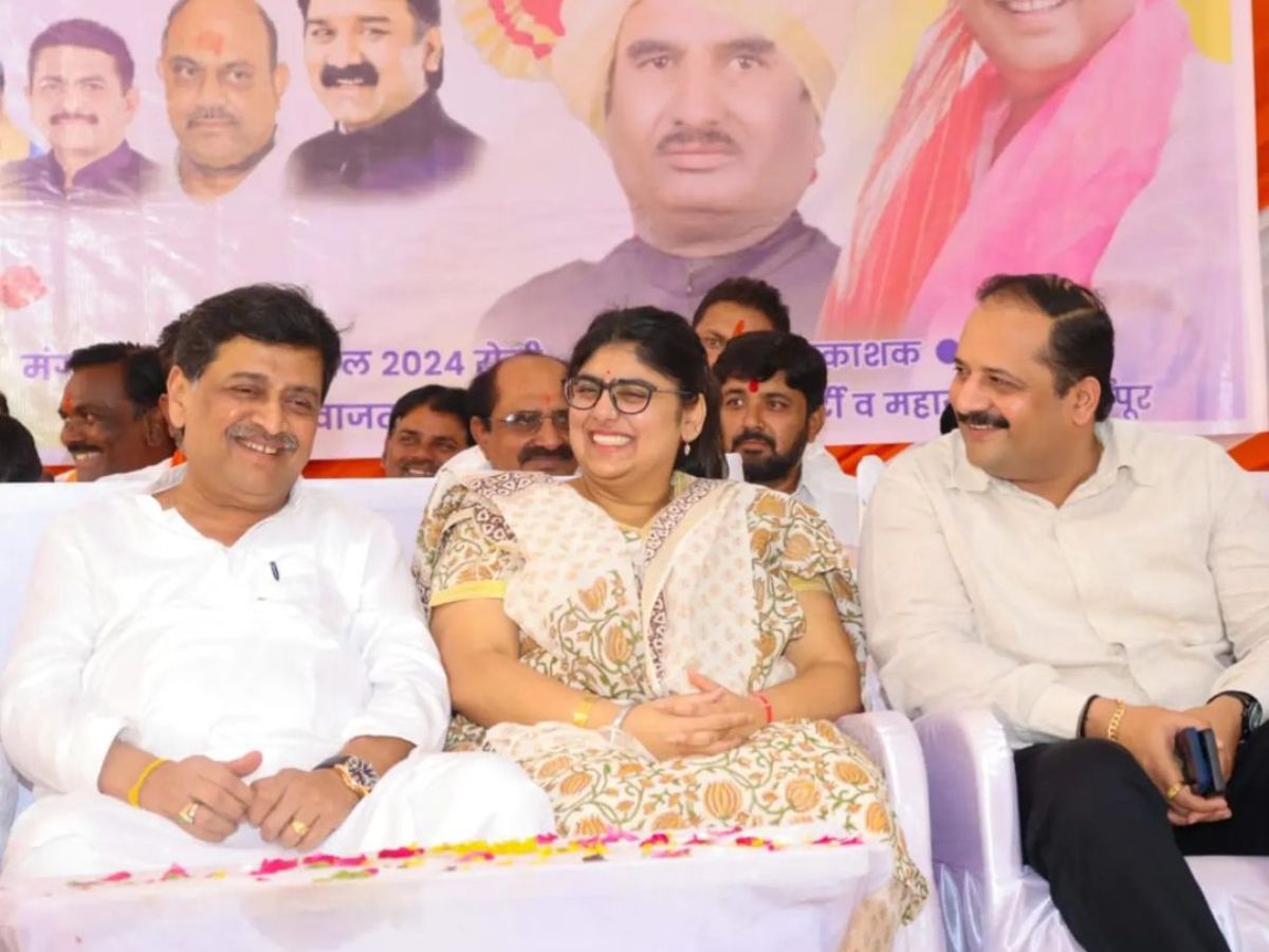 who is sreejaya chavan ex cm ashok chavan daughter fight election from bhokar 