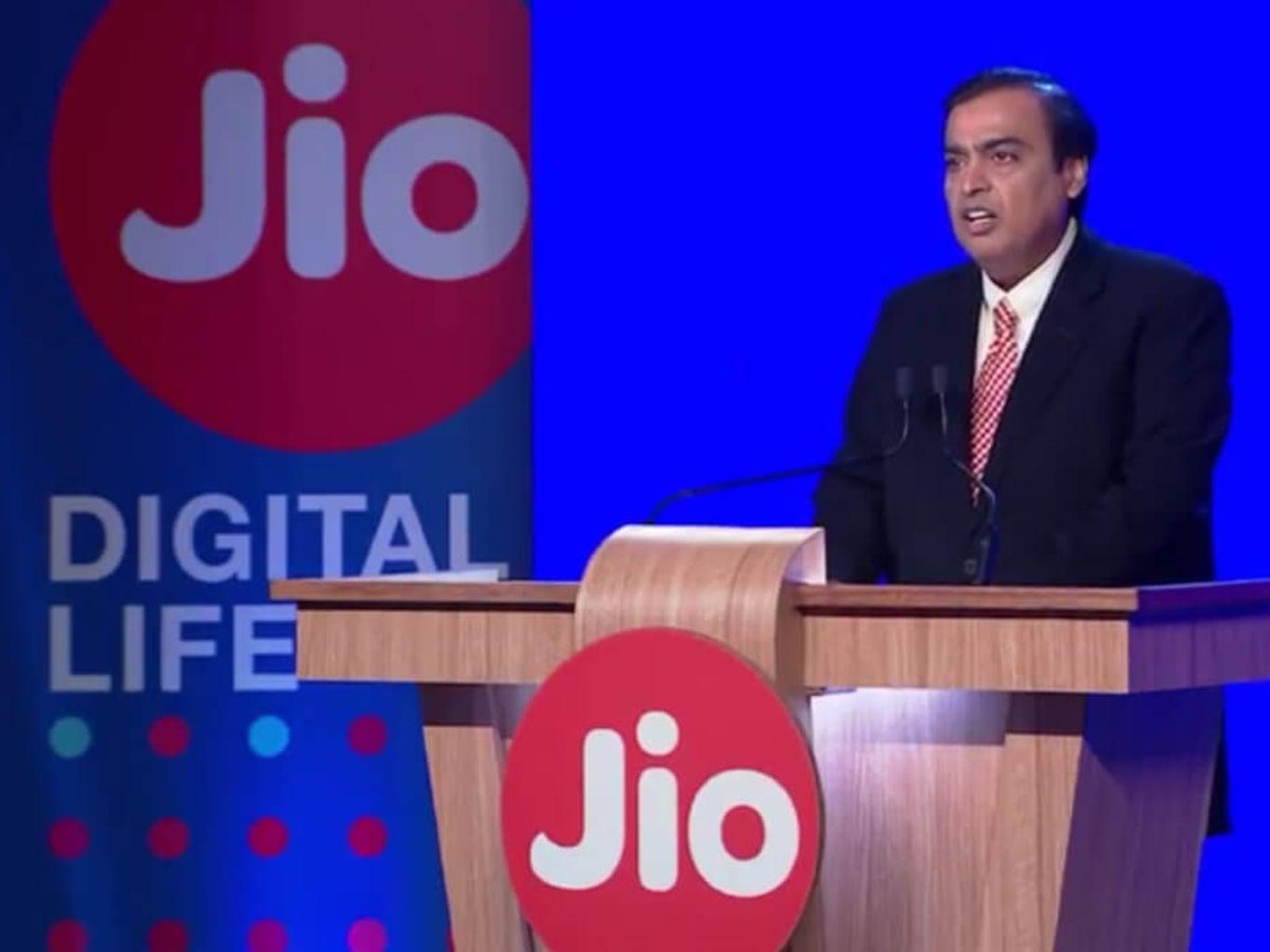 Reliance Jio : दर वाढवल्यानंतर मुकेश अंबानींचा सुपरहिट Plan, 5G डेटाचा इतका स्वस्त प्लान  title=