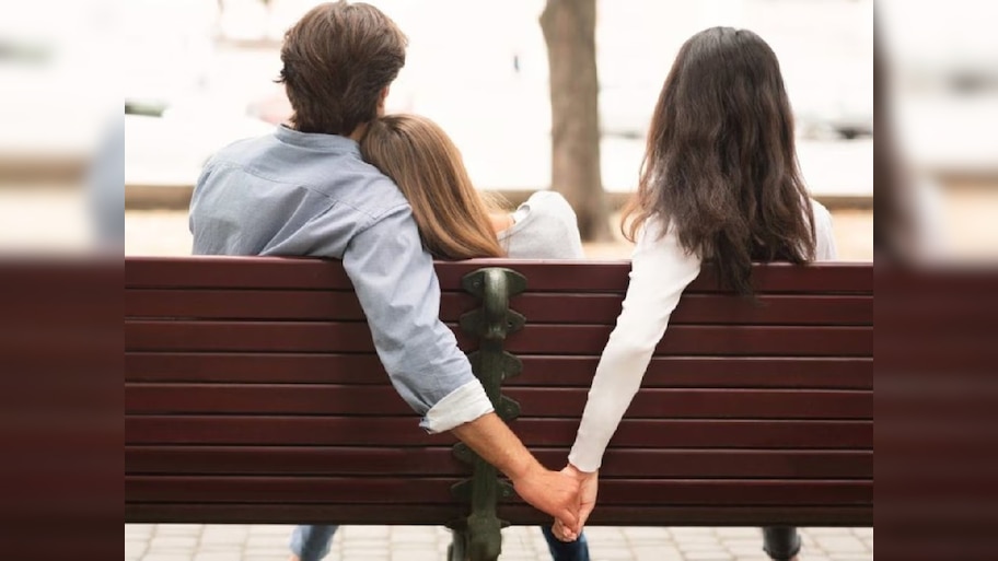 Cheating In Relationship: प्रेमाच्या, विश्वासाच्या नात्यात पुरुष का करतात विश्वासघात? 5 कारणं समोर, चौथं अगदी अनपेक्षित 