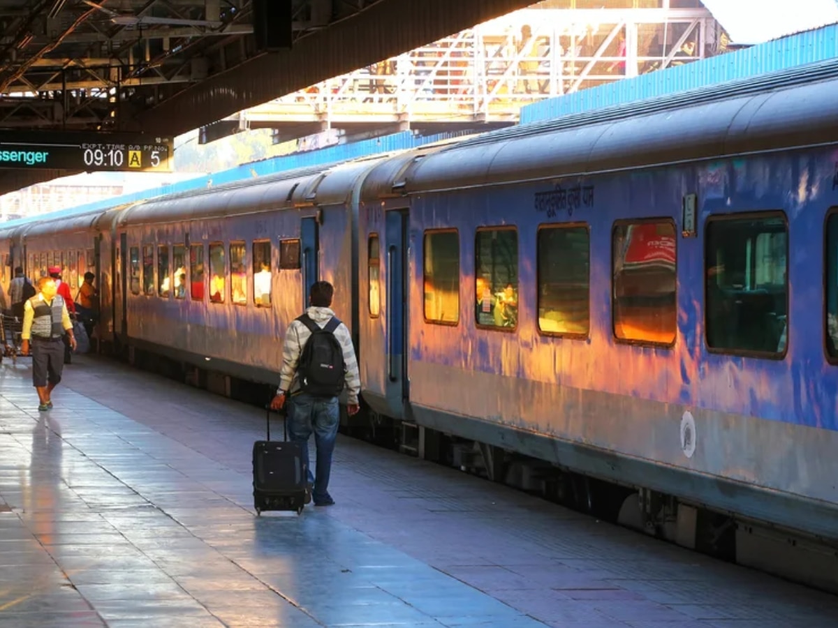 Indian Railway why train stop by pulling chain Marathi News