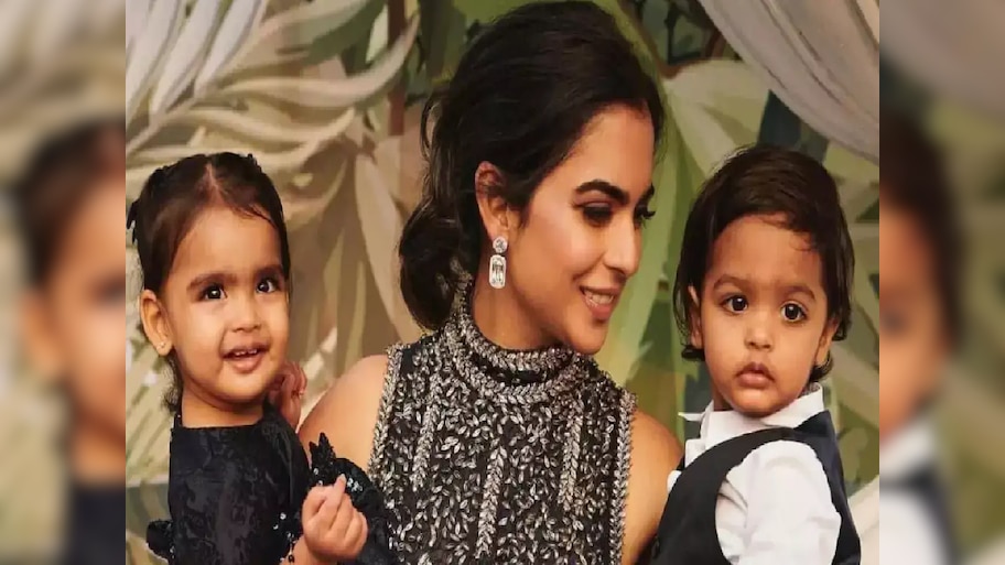 बाळाच्या जन्मानंतर सामान्य महिलांना होतो तो त्रास धनाढ्य ईशा अंबानीलाही चुकला नाही म्हणाली, 'मुलांच्या जन्मानंतर...'