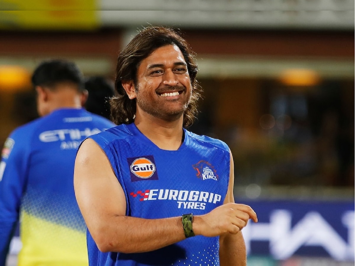 IPL 2025 पूर्वी MS Dhoni उतरणार निवडणुकीच्या मैदानात, झारखंड निवडणुकीत मोठी जबाबदारी IPL 2025 पूर्वी MS Dhoni उतरणार निवडणुकीच्या मैदानात, झारखंड निवडणुकीत मोठी जबाबदारी