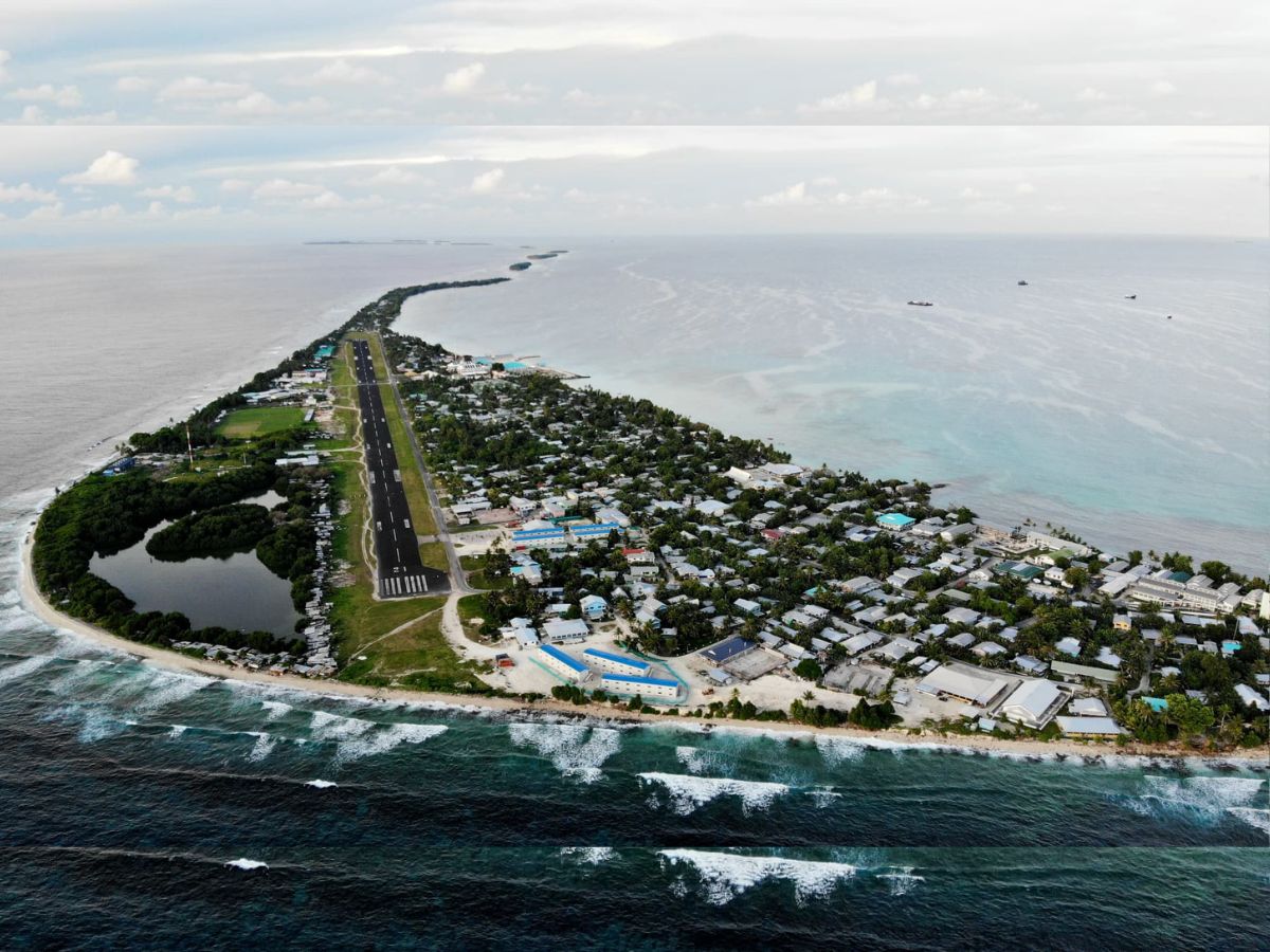 Smallest countries in the world Tuvalu sinking into the ocean