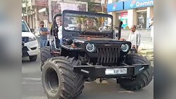 वाहतूक पोलिसांनी पकडली थार;चालानही कापलं, रेकॉर्ड काढला तर निघाली भलतीच! पोलिसही चक्रावले