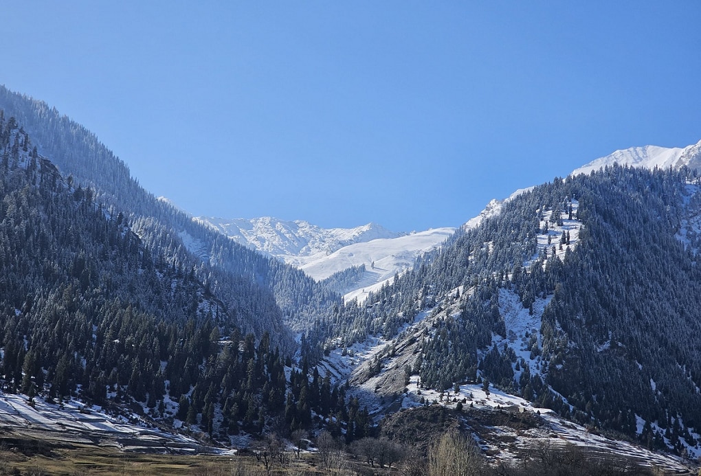 kashmir winter heavy snow covered gurez valley and many parts of heaven on earth  