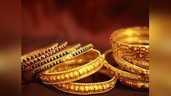 Gold Rate : सोनं खरेदीची सुवर्णसंधी! ऑल टाइम हायपेक्षा 4000 रुपयांनी स्वस्त झालं सोनं, चांदीचा काय भाव?