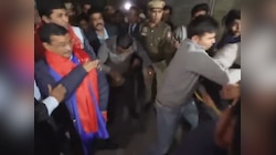 Attack on Kejriwal: दिल्लीचे माजी मुख्यमंत्री अरविंद केजरीवालांवर हल्ला