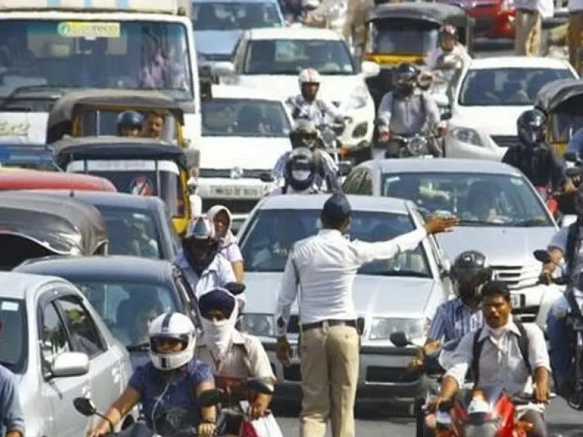 Traffic rules slippers while bike ride fine Challan Marathi News