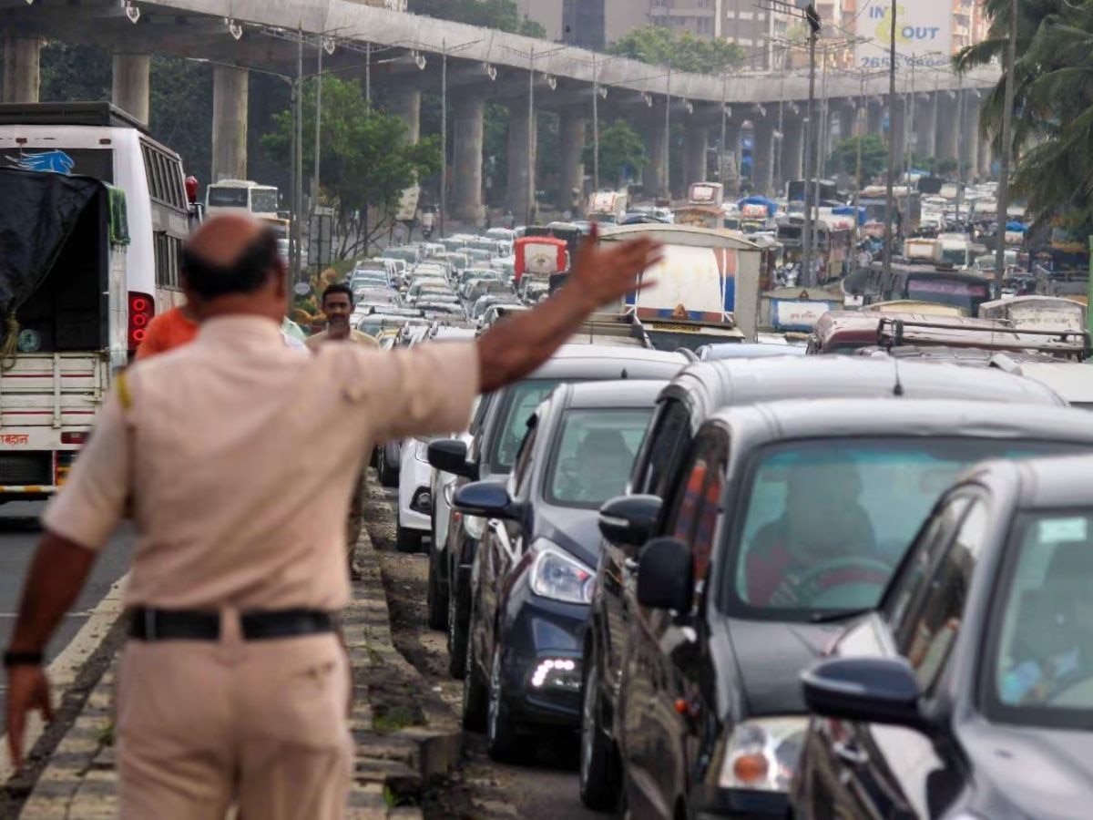 Traffic rules slippers while bike ride fine Challan Marathi News