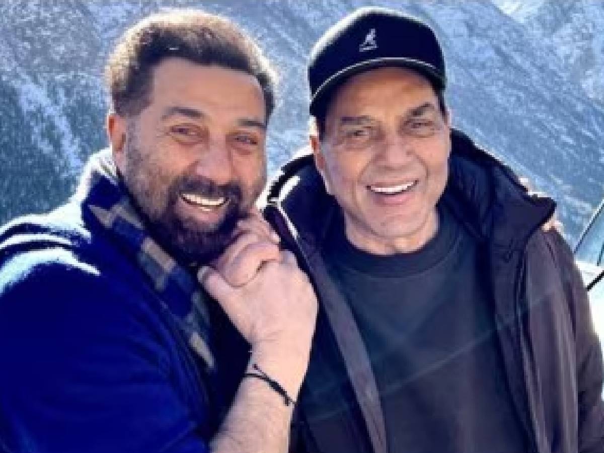 Dharmendra Birthday: धर्मेंद्र यांच्या 89 व्या वाढदिवसानिमित्त सनी देओलने शेअर केले Unseen Photo  title=