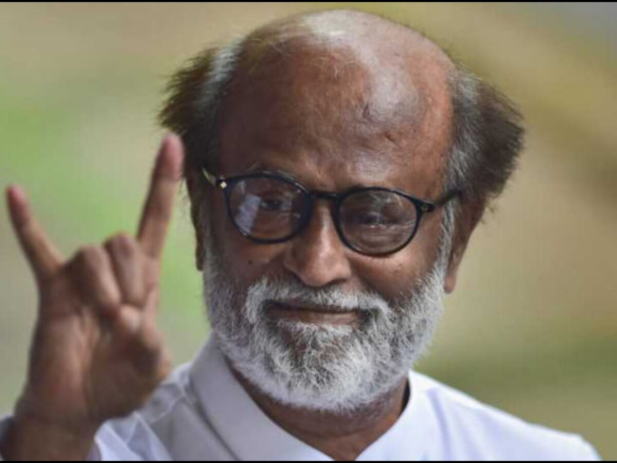 74 वर्षांचे झाले 'थलायवा', रजनीकांत यांच्या मूर्तीचा दुधाने केला अभिषेक 