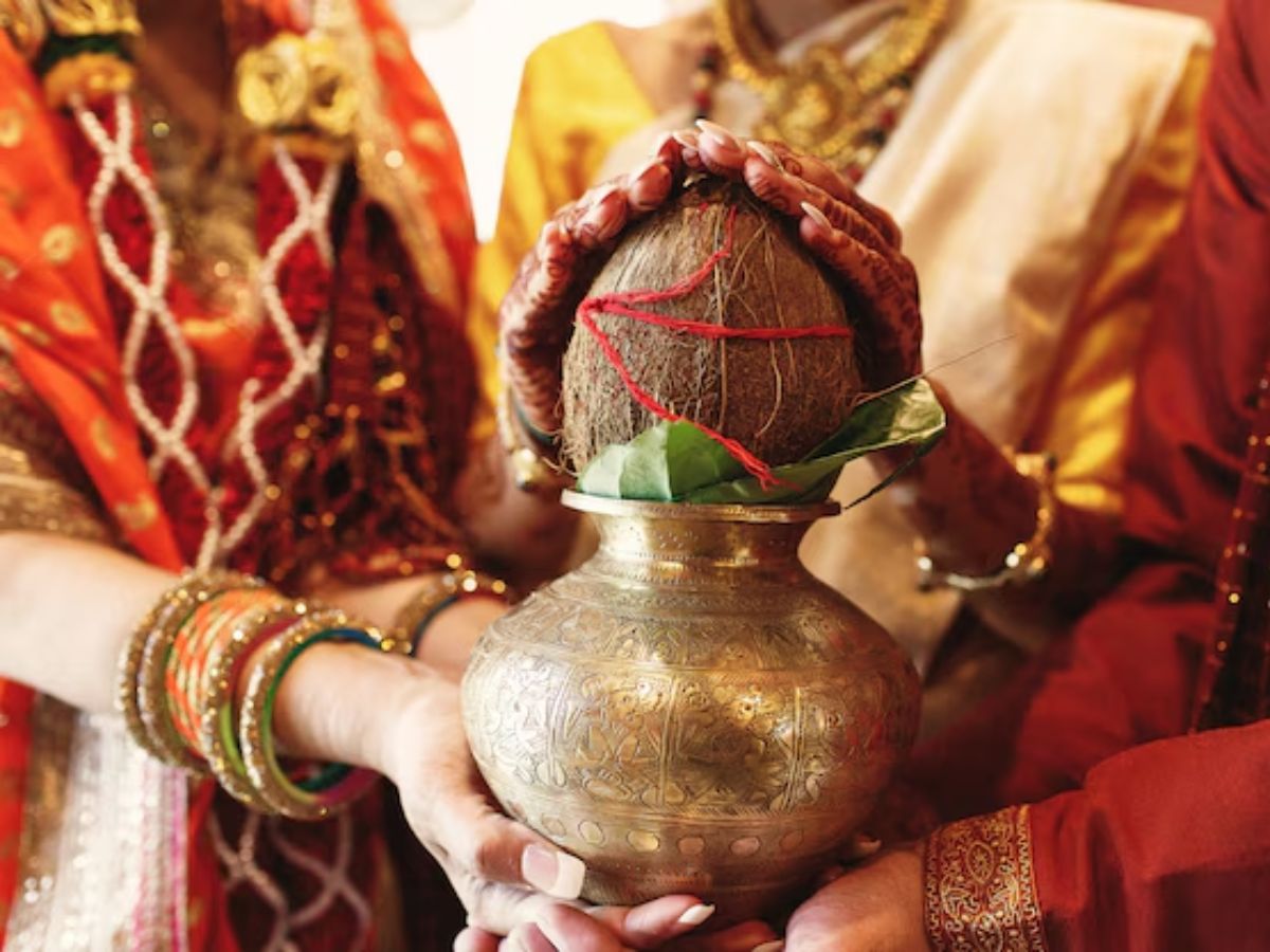 why do indian brides and groom carry a coconut know the  significant reason 