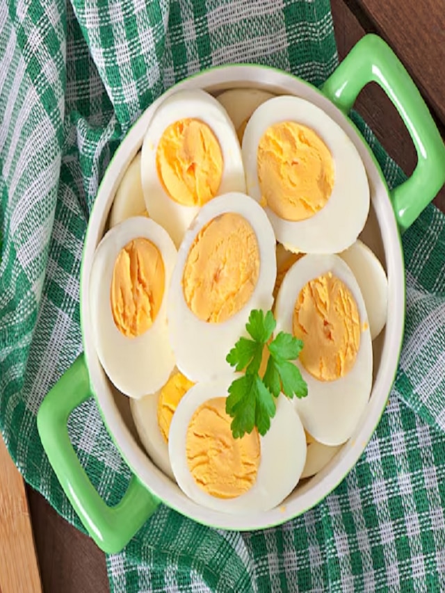 How many eggs should I eat in a day during the winter season, how much egg should I eat in a day, which organ grows by eating eggs daily, does egg increase phlegm, can eggs be eaten in cold and cough, can eggs cure cold Prevents from cold, does boiled egg cause cough, can we eat egg in cold