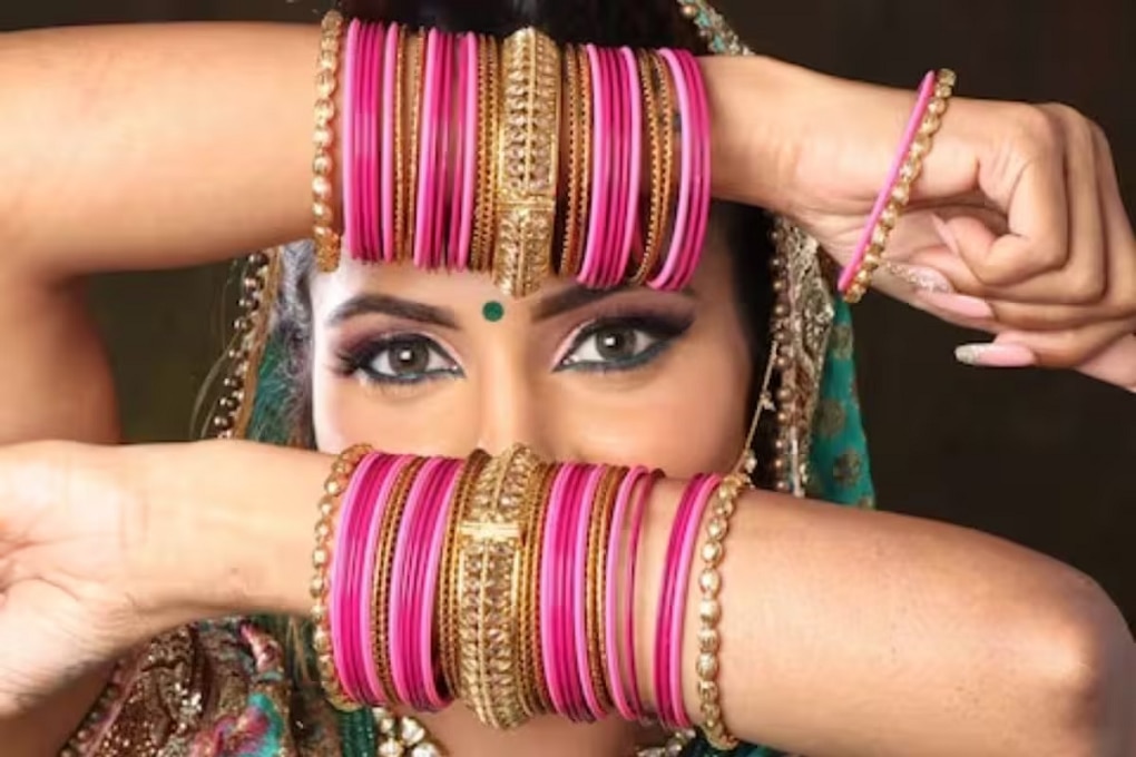 Reasons why women wear bangles know more