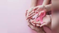 महिलांनी 'या' गोष्टीकडे दुर्लक्ष करु नये, असू शकतात 'ही' कॅन्सरची लक्षणं 
