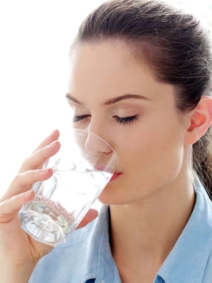 why should you not drink water immediately after urinating