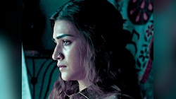 'आता ताकद नाही'; चित्रपटाच्या प्रमोशनदरम्यान व्हॅनिटीमध्येच क्रिती सेननला रडू कोसळलं...