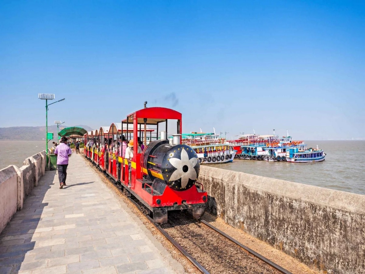 एलिफंटाला जाण्यासाठी पर्यायी मार्ग; फक्त गेट वे ऑफ इंडियाच नाही तर या मार्गाने देखील जाता येते  title=