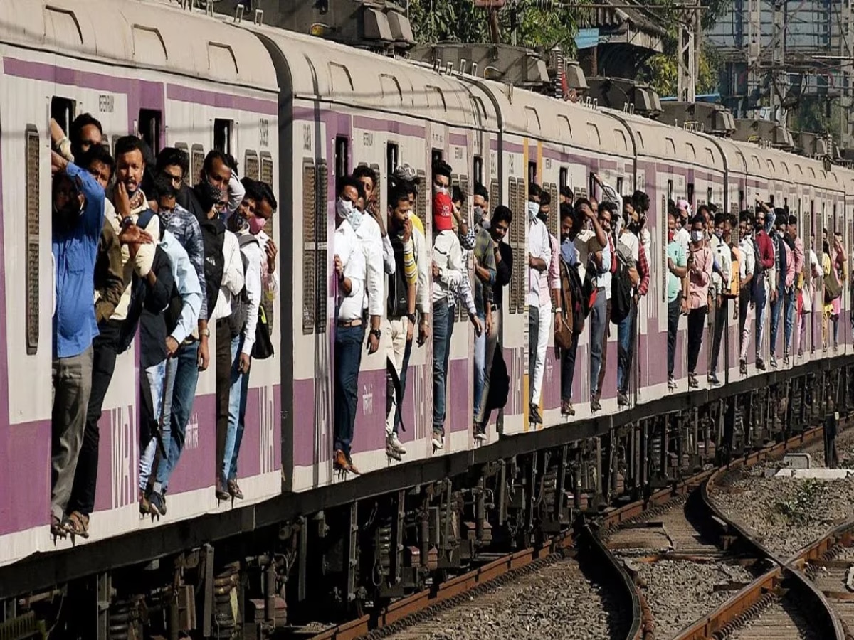 India First and Oldest Railway Station Photos CSMT Pics Marathi News