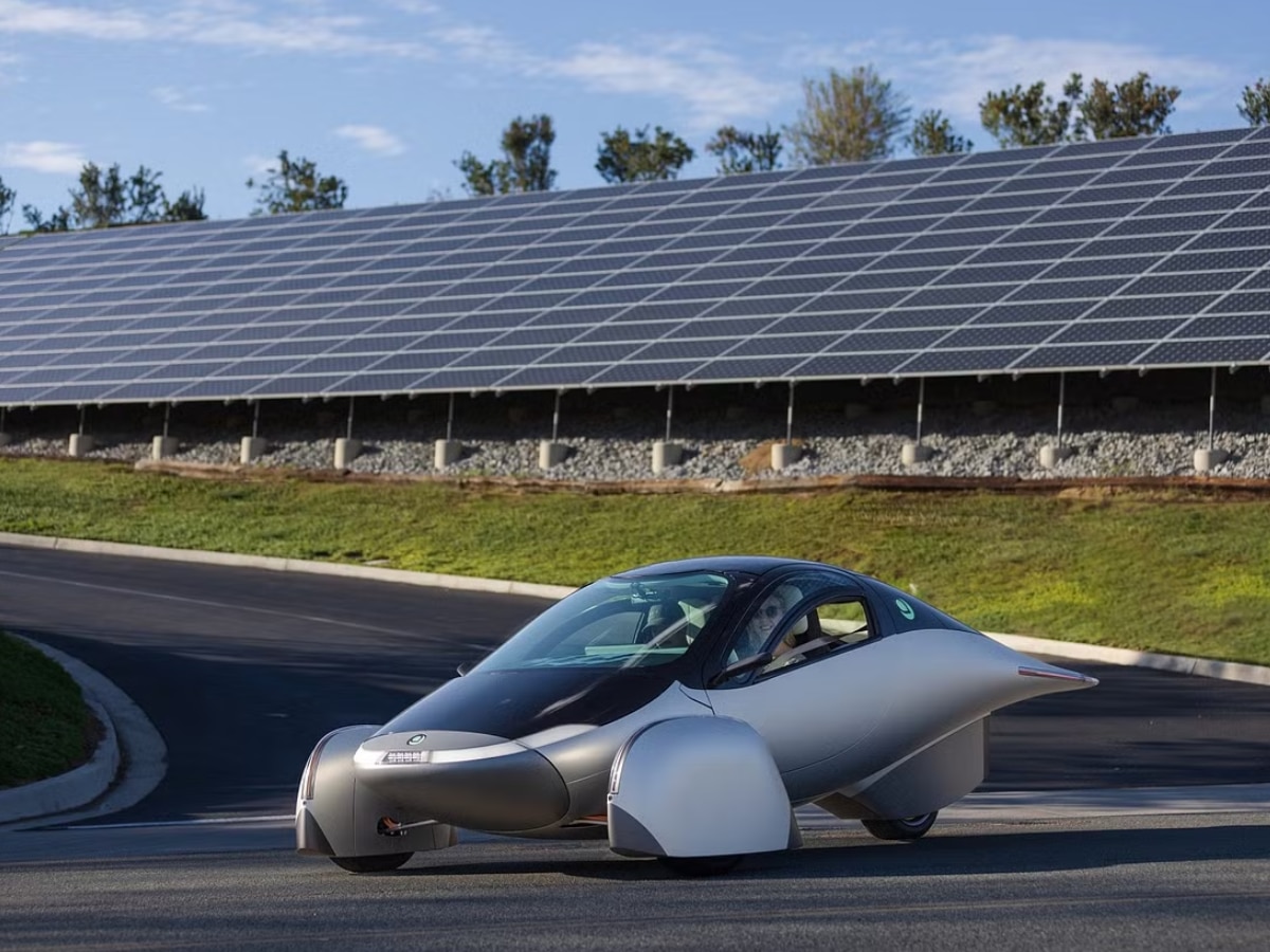 Solar car aptera motors in consumer electronics show Tech Marathi News