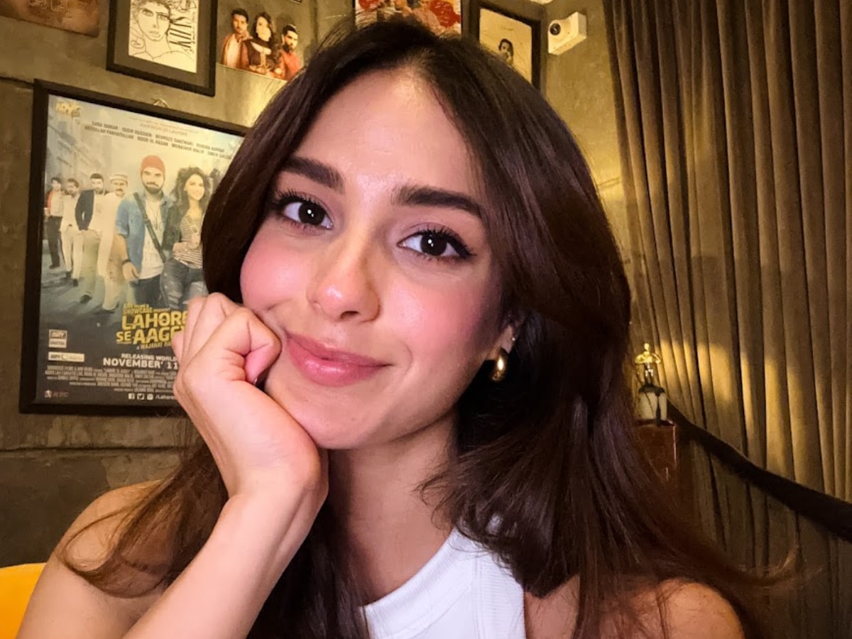 Pakistani Actress Iqra Aziz Net Worth 700 Crore marathi news