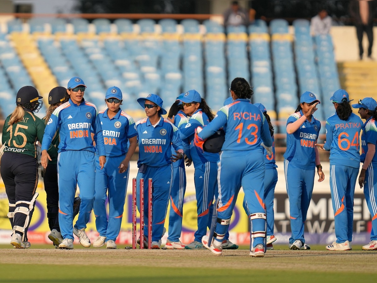 भारतीय महिला क्रिकेट संघाचा धुमाकूळ, ODI मध्ये पुरुषांनाही जमली नाही अशी कामगिरी; धावा आणि रेकॉर्डचा पाऊस