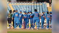 भारतीय महिला क्रिकेट संघाचा धुमाकूळ, ODI मध्ये पुरुषांनाही जमली नाही अशी कामगिरी; धावा आणि रेकॉर्डचा पाऊस