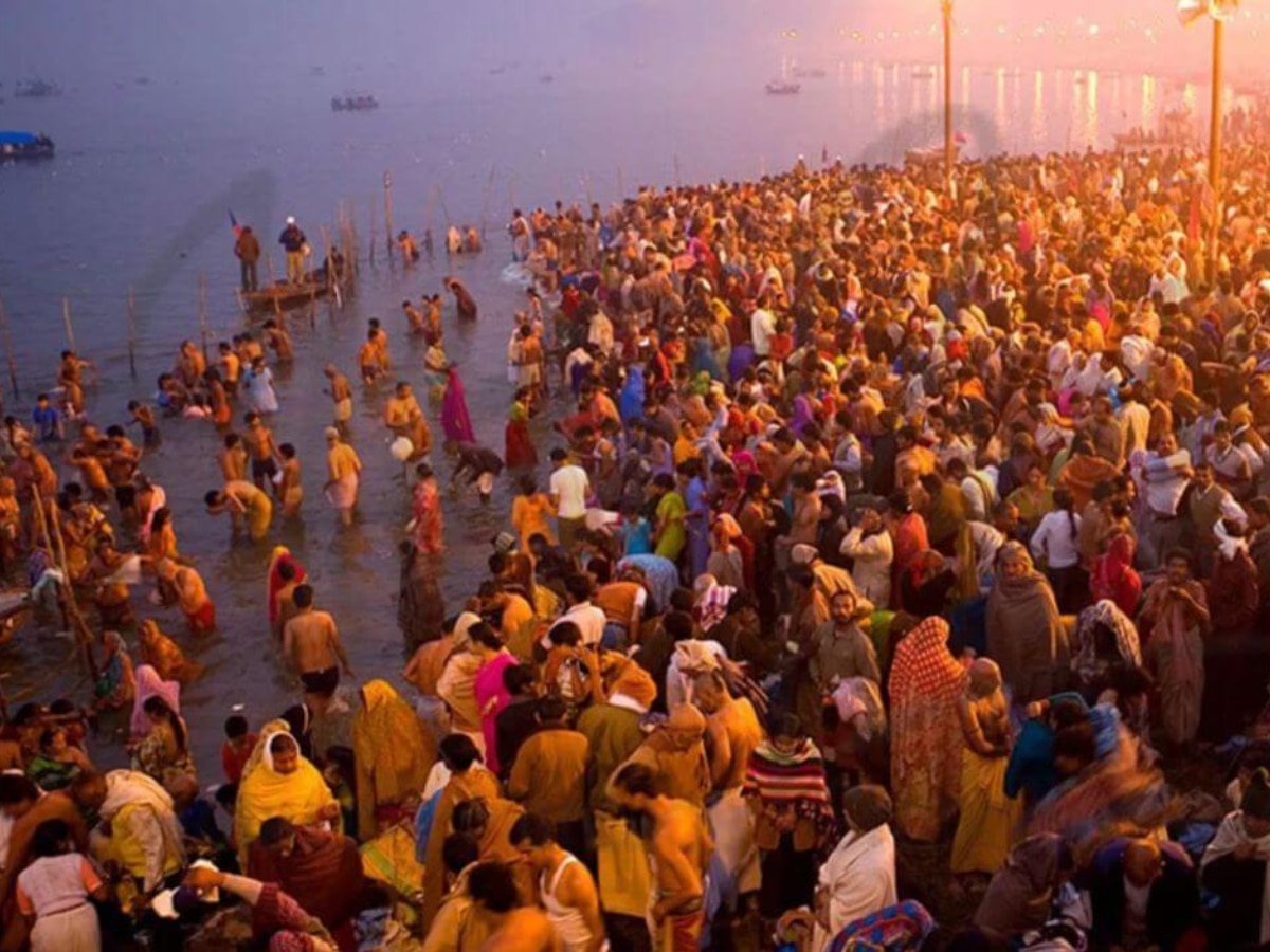 Mahakumbh 2025 devotee Counted help of CCTV camera AI software