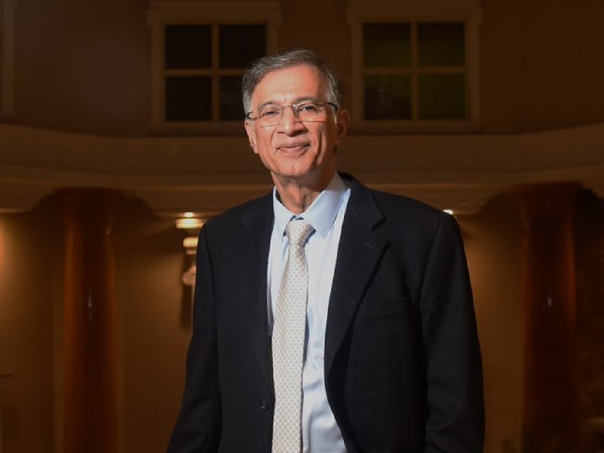 Niranjhan Hiranandani networth local train journey Inspirational Story