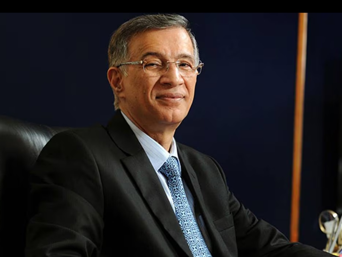 Niranjhan Hiranandani networth local train journey Inspirational Story