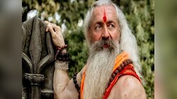 Video : भारदस्त देहबोली, चेहऱ्यावर तेज... महाकुंभतील या साधुंना पाहून नटेकरी विचारतात, त्रेता युगातून तर नाही आले हे? 