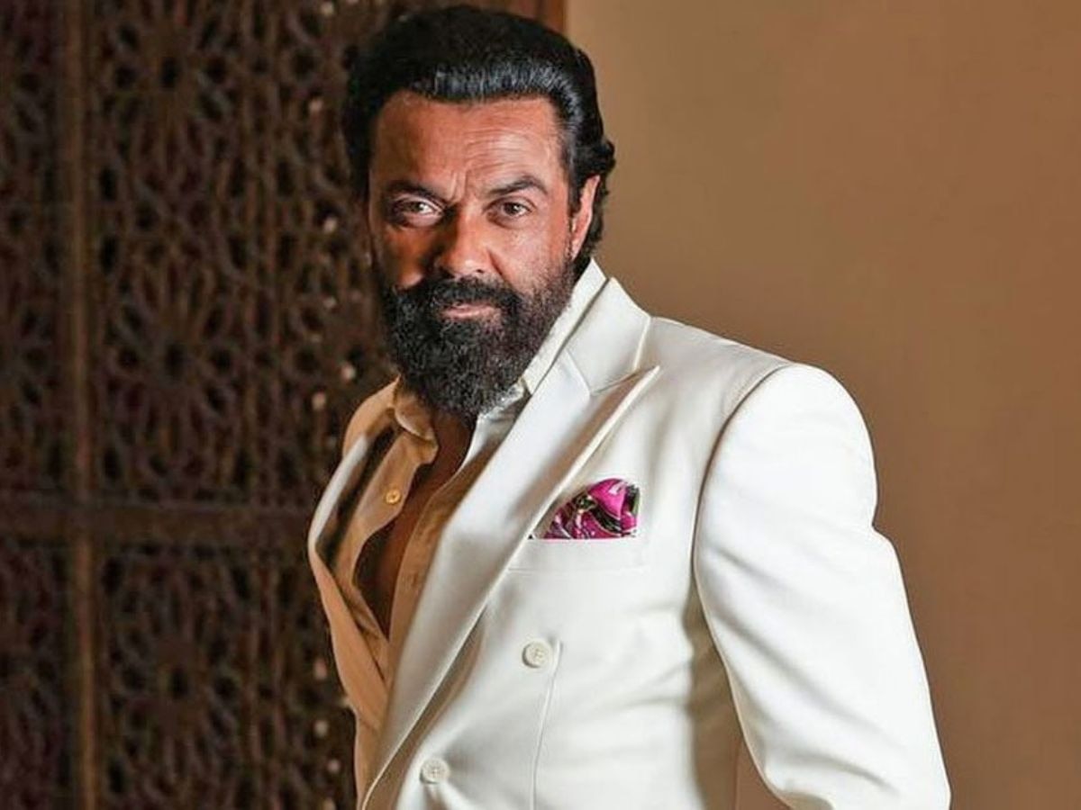 Bobby Deol Net Worth : आलिशान घर, रेस्टॉरंट आणि महागड्या कार, बॉबी देओल आहे इतक्या रुपयांचा मालक  title=