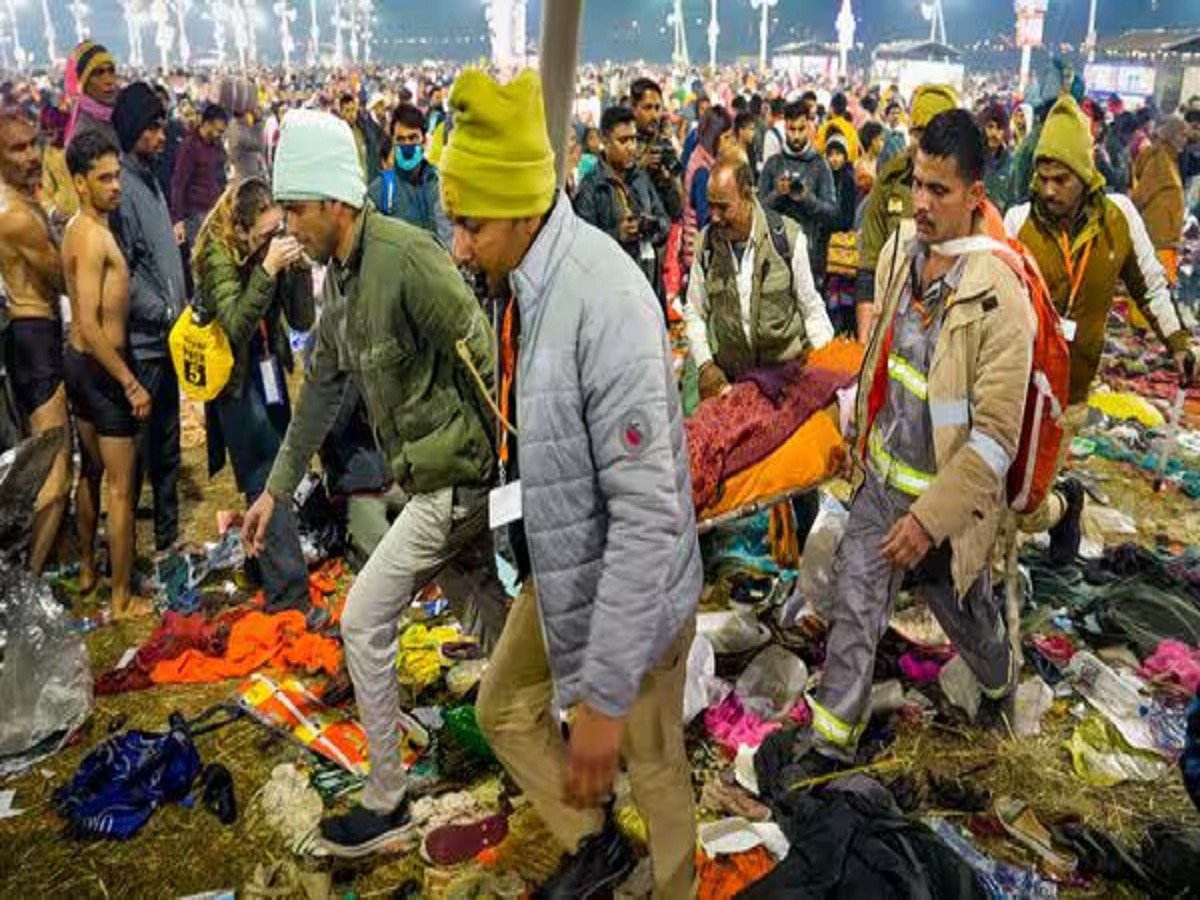 Maha Kumbh Stampede: महाकुंभमेळ्यातील चेंगराचेंगरीत नेमके किती मृत्यू झाले? खरा आकडा अखेर आला समोर title=