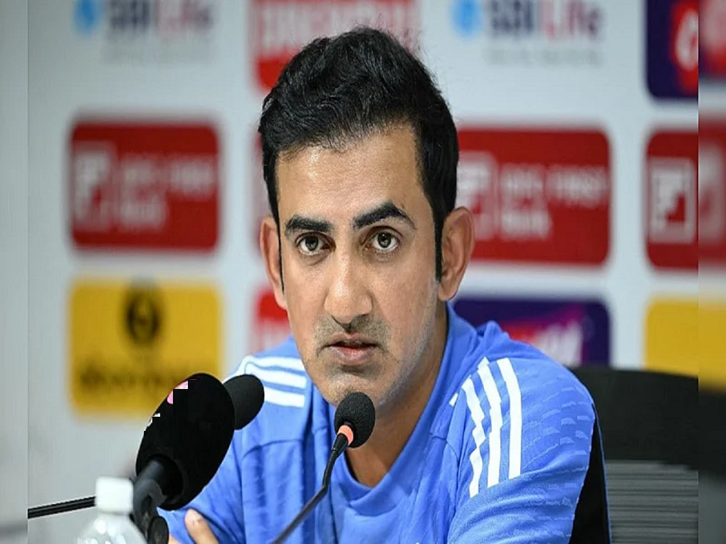 Champions Trophy : चॅम्पियन्स ट्रॉफीमध्ये विकेटकीपिंगसाठी योग्य कोण? गंभीरच्या वक्तव्यानं ऋषभ पंतची झोपच उडेल Champions Trophy : चॅम्पियन्स ट्रॉफीमध्ये विकेटकीपिंगसाठी योग्य कोण? गंभीरच्या वक्तव्यानं ऋषभ पंतची झोपच उडेल