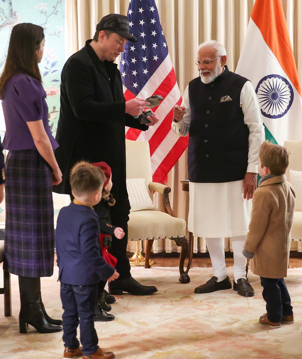 PM Modi Meets Elon Musk and his family In US America shares photos 