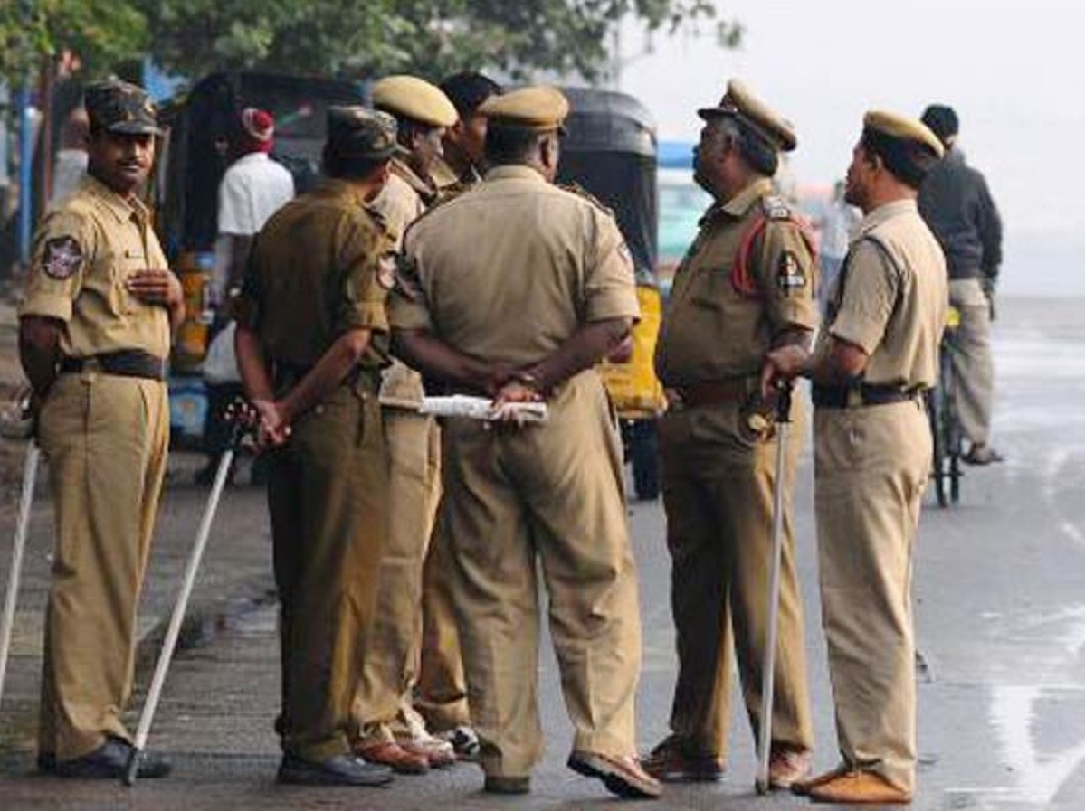 मावशीवरच बलात्काराचा प्रयत्न, संतापलेल्या आईने मुलाला ठार केलं आणि नंतर 5 तुकडे करुन....; पोलीसही चक्रावले