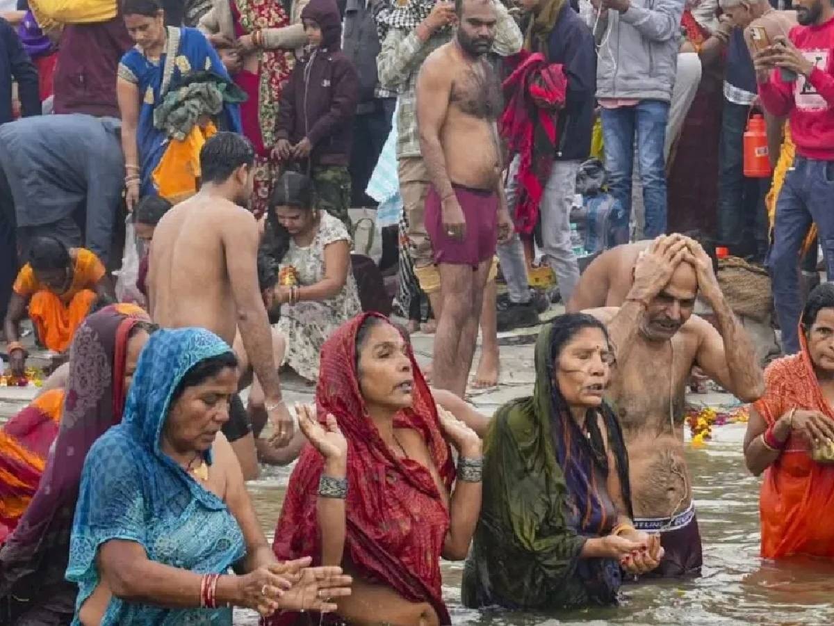 धक्कादायक! महाकुंभमेळ्यात स्नान करणाऱ्या महिलांच्या व्हिडीओची विक्री, महाराष्ट्रातील दोघांना अटक 