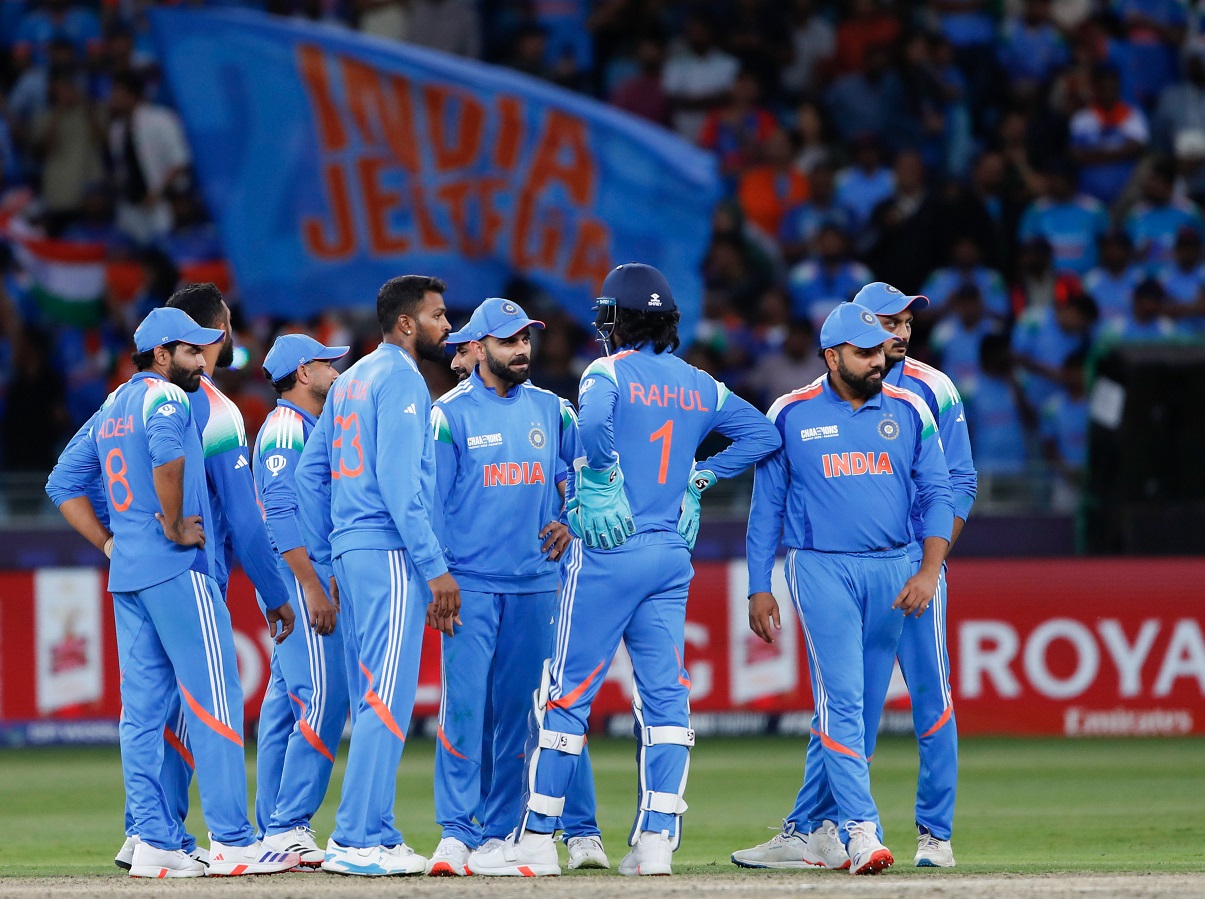 Champions Trophy: भारताचा विजयरथ कायम, न्यूझीलंडचा दणक्यात पराभव; सेमी-फायनलमध्ये 'या' संघाला भिडणार Champions Trophy: भारताचा विजयरथ कायम, न्यूझीलंडचा दणक्यात पराभव; सेमी-फायनलमध्ये 'या' संघाला भिडणार