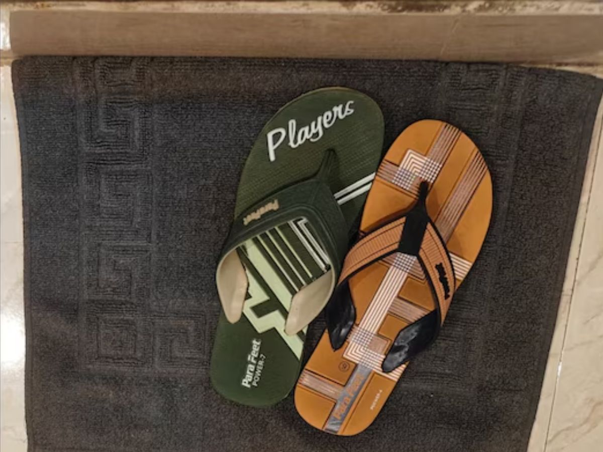 Mumbai Hotel Bathroom Slipper Trick : आता चप्पल चोरुनच दाखवा…; मुंबईतील हॉटेलने लढवली जबरदस्त शक्कल, नेटकऱ्यांनीही केलं कौतुक