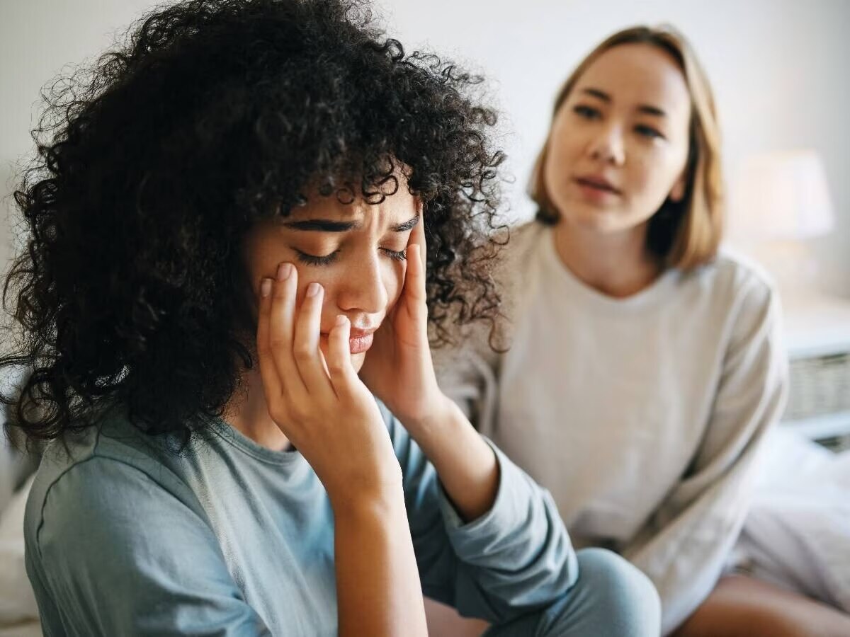 Sad Deficiency कोणत्या विटॅमिनच्या कमतरतेमुळे लोक राहतात दुखी? | due to of which ...