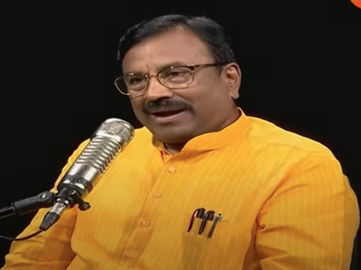 सुधीर मुनगंटीवार सरकारवर नाराजी का व्यक्त करतायत? 'To the Point' मध्ये दिलं स्पष्टीकरण! सुधीर मुनगंटीवार सरकारवर नाराजी का व्यक्त करतायत? 'To the Point' मध्ये दिलं स्पष्टीकरण!