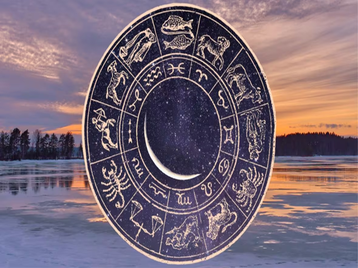 Horoscope : बुधादित्य राजयोगामुळे ‘या’ राशीचं नशिब चमकणार! पाहा कसा आहे आजचा रविवार तुमच्यासाठी? Horoscope : बुधादित्य राजयोगामुळे ‘या’ राशीचं नशिब चमकणार! पाहा कसा आहे आजचा रविवार तुमच्यासाठी?